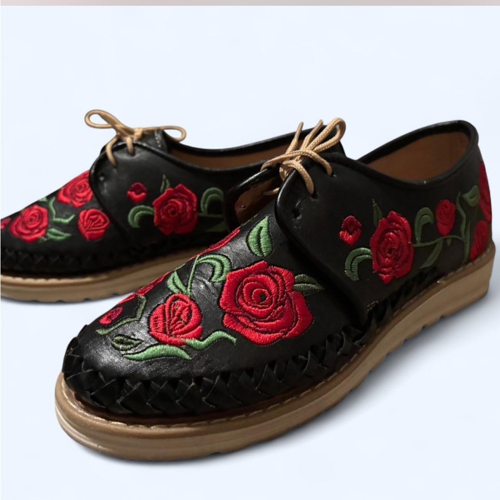 Black Leather Oxford Huaraches  with Embroidered red roses. - Picture 3 of 4